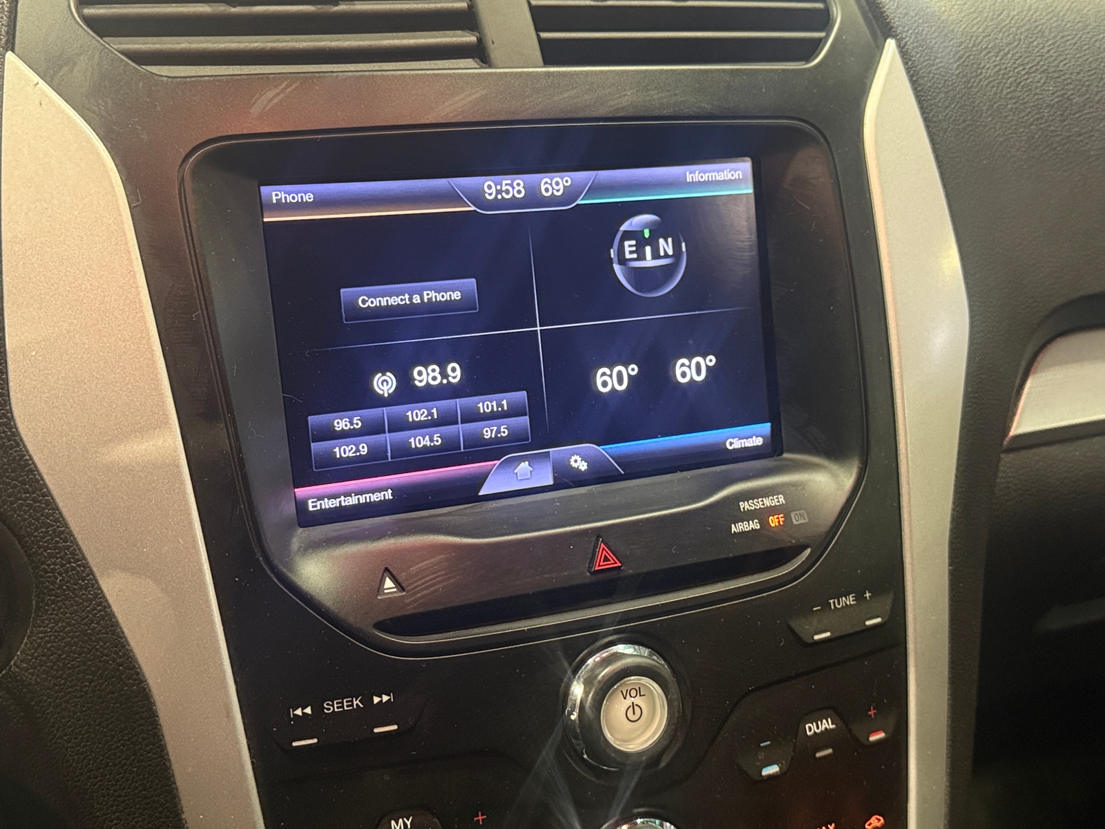 Thumbnail: 2013 Ford Explorer - 4