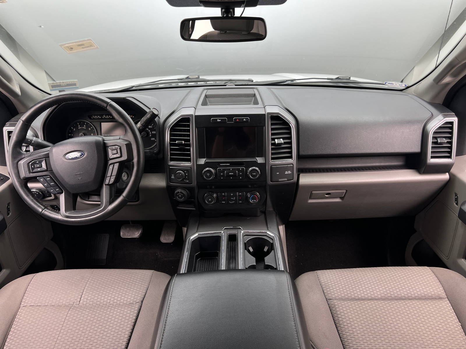 Thumbnail: 2020 Ford Econoline - 3