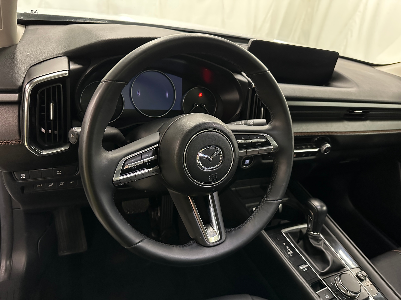 Thumbnail: 2025 Mazda CX-50 - 4