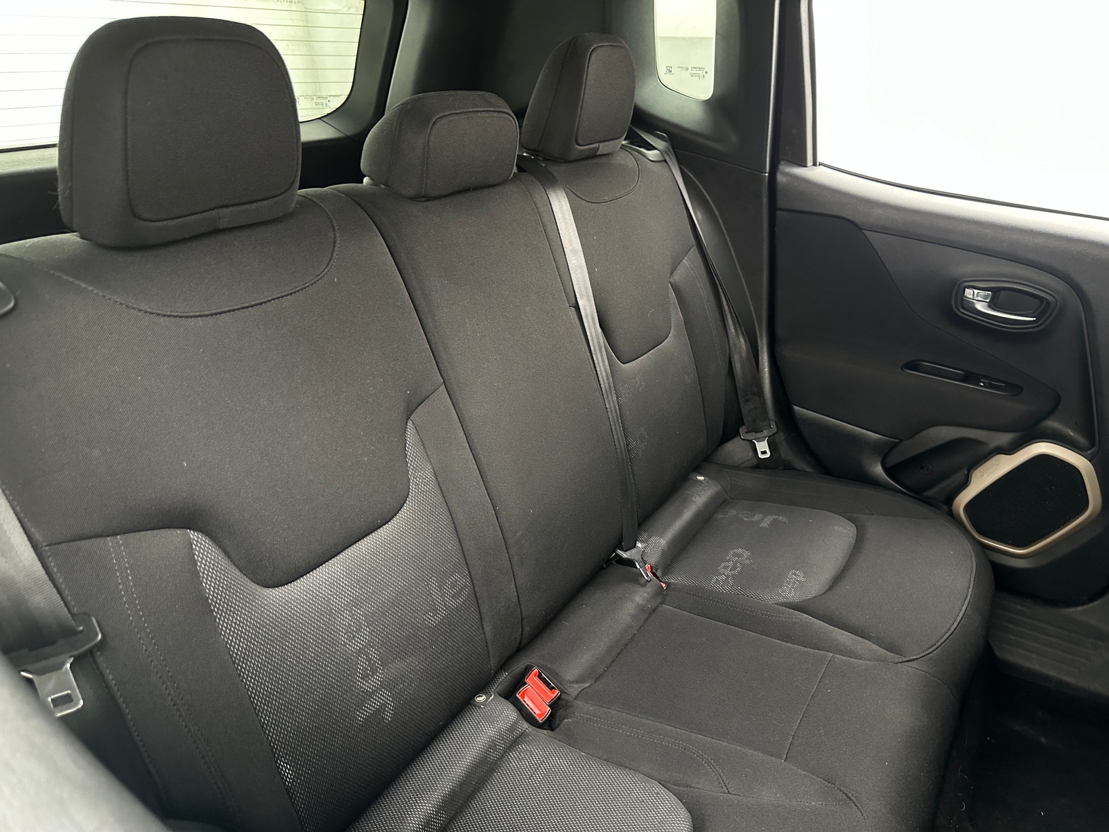 Thumbnail: 2017 Jeep Renegade - 6