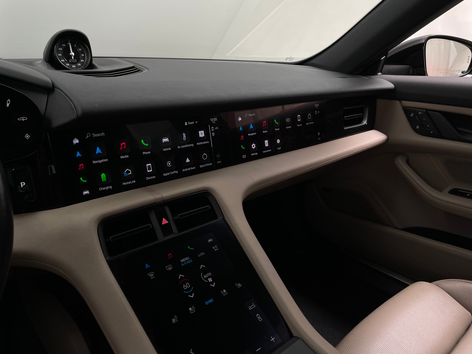 Thumbnail: 2022 Porsche Taycan - 3