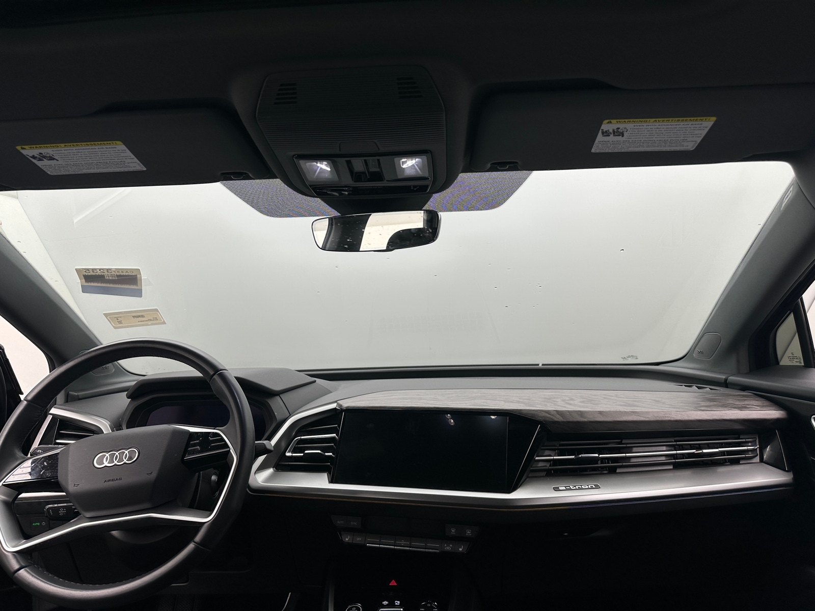 Thumbnail: 2022 Audi Q4 e-tron - 2