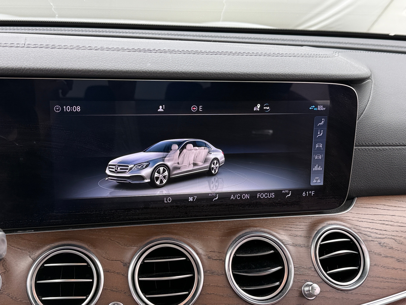 Thumbnail: 2020 Mercedes-Benz E-Class - 3