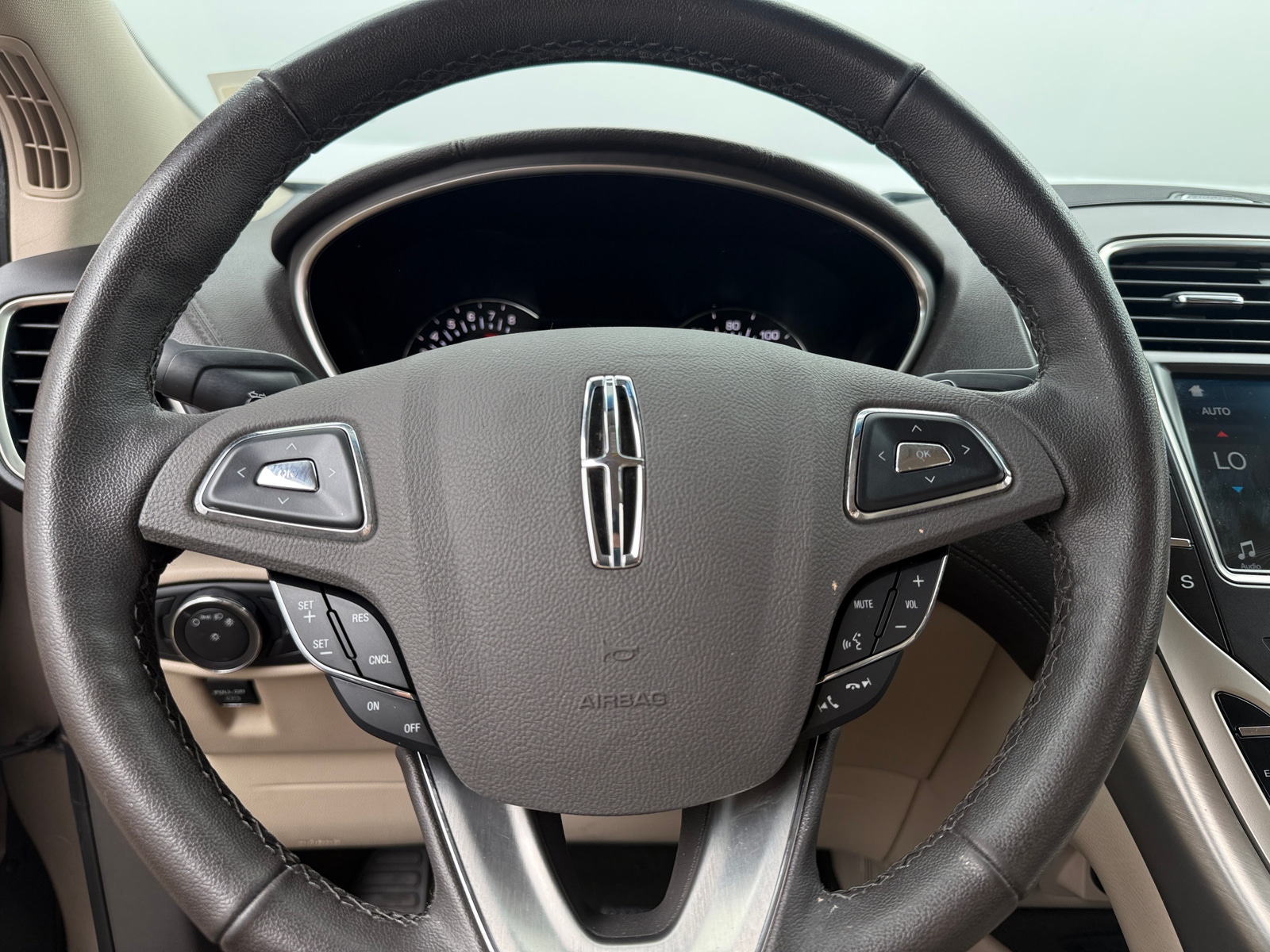 Thumbnail: 2018 Lincoln MKX - 4