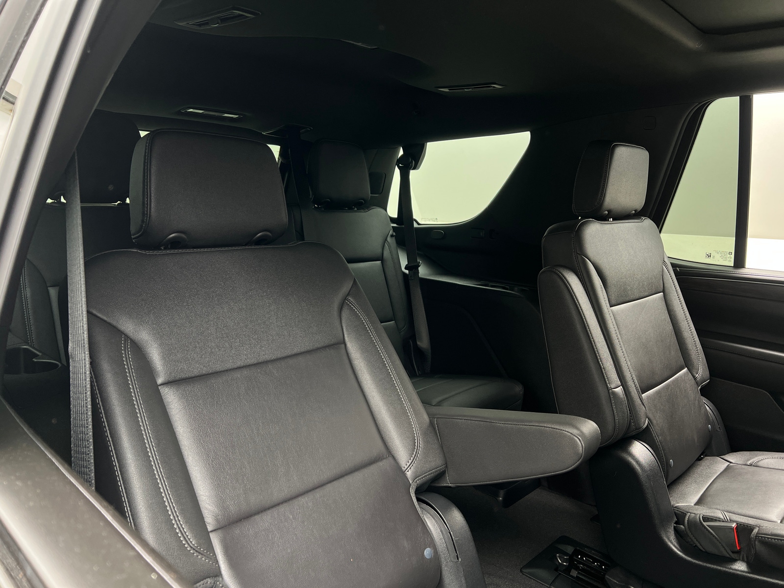 Thumbnail: 2023 Chevrolet Tahoe - 5