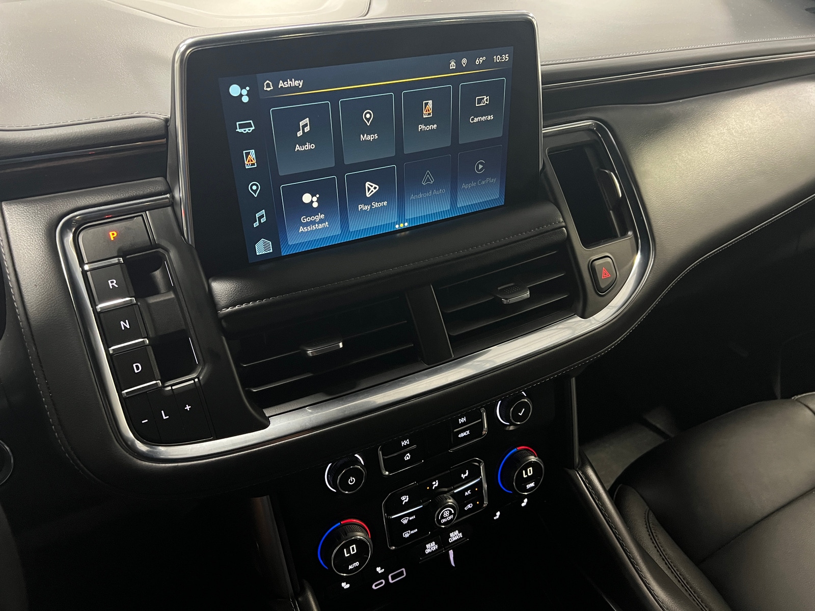 Thumbnail: 2023 Chevrolet Tahoe - 3