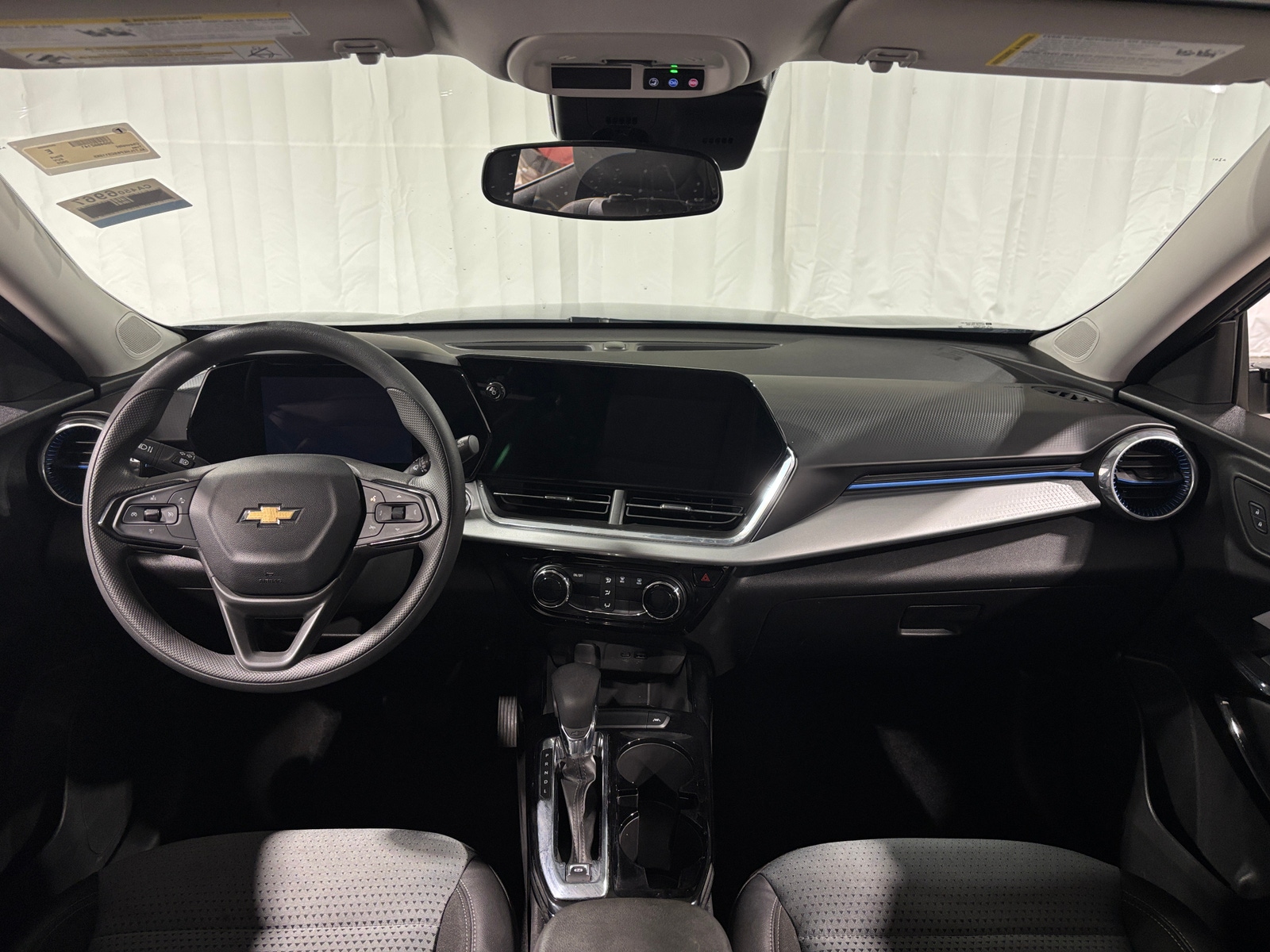 Thumbnail: 2025 Chevrolet Trax - 3