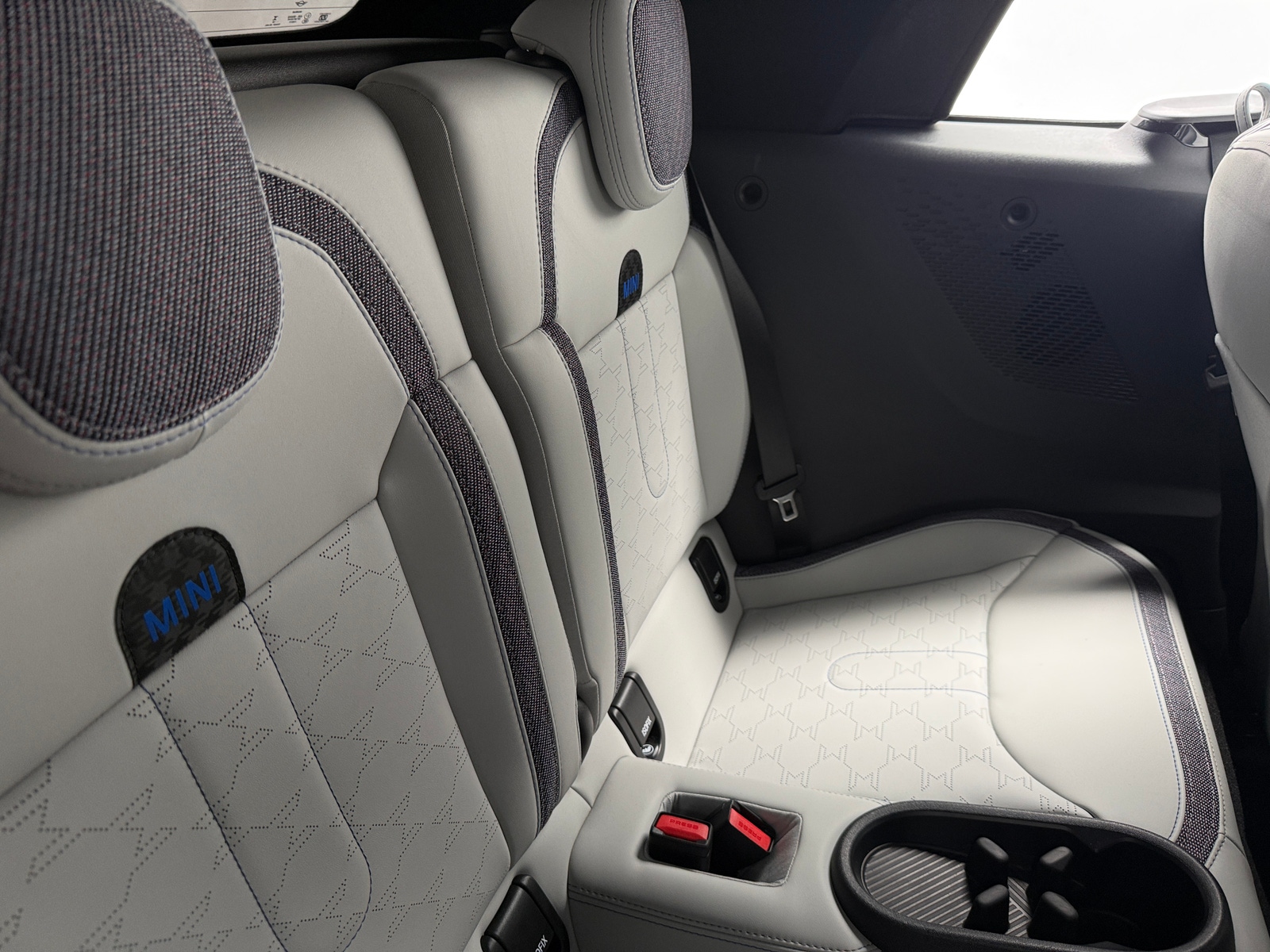 Thumbnail: 2025 MINI Cooper Convertible - 5