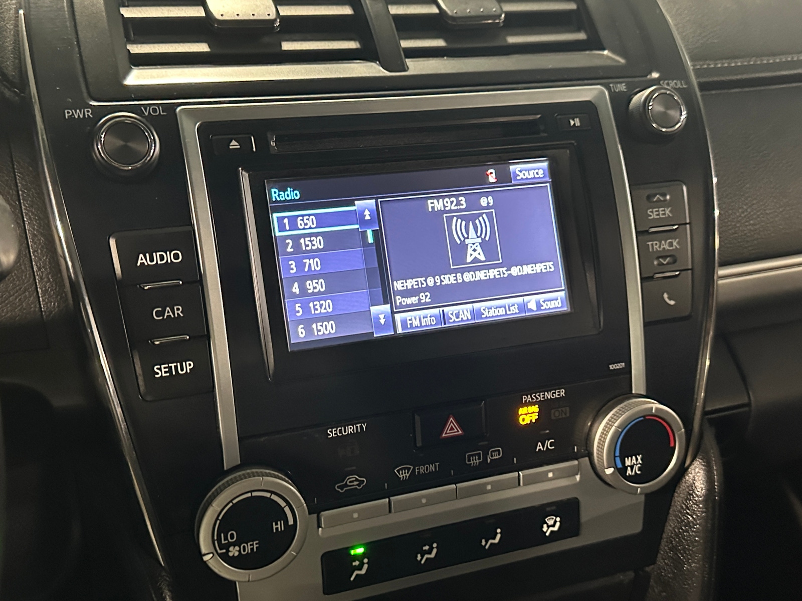 Thumbnail: 2014 Toyota Camry - 4