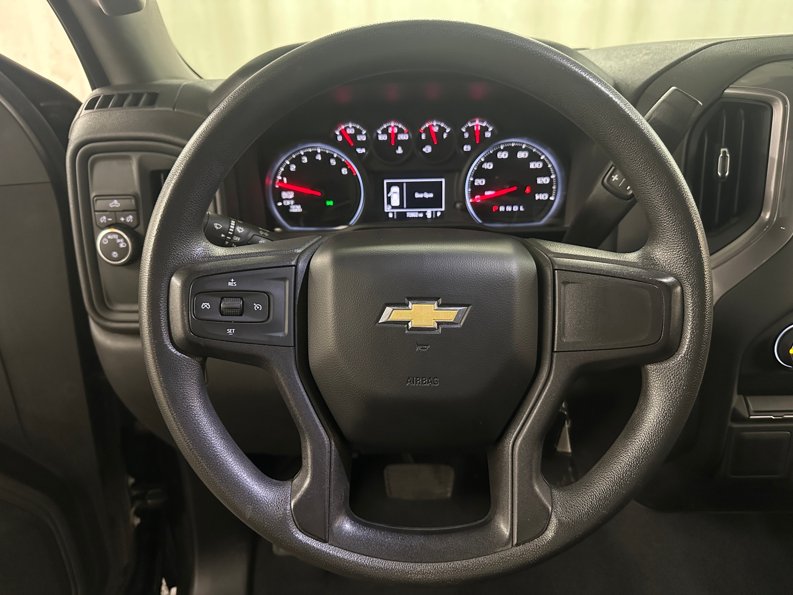 Thumbnail: 2022 Chevrolet Silverado 1500 - 5