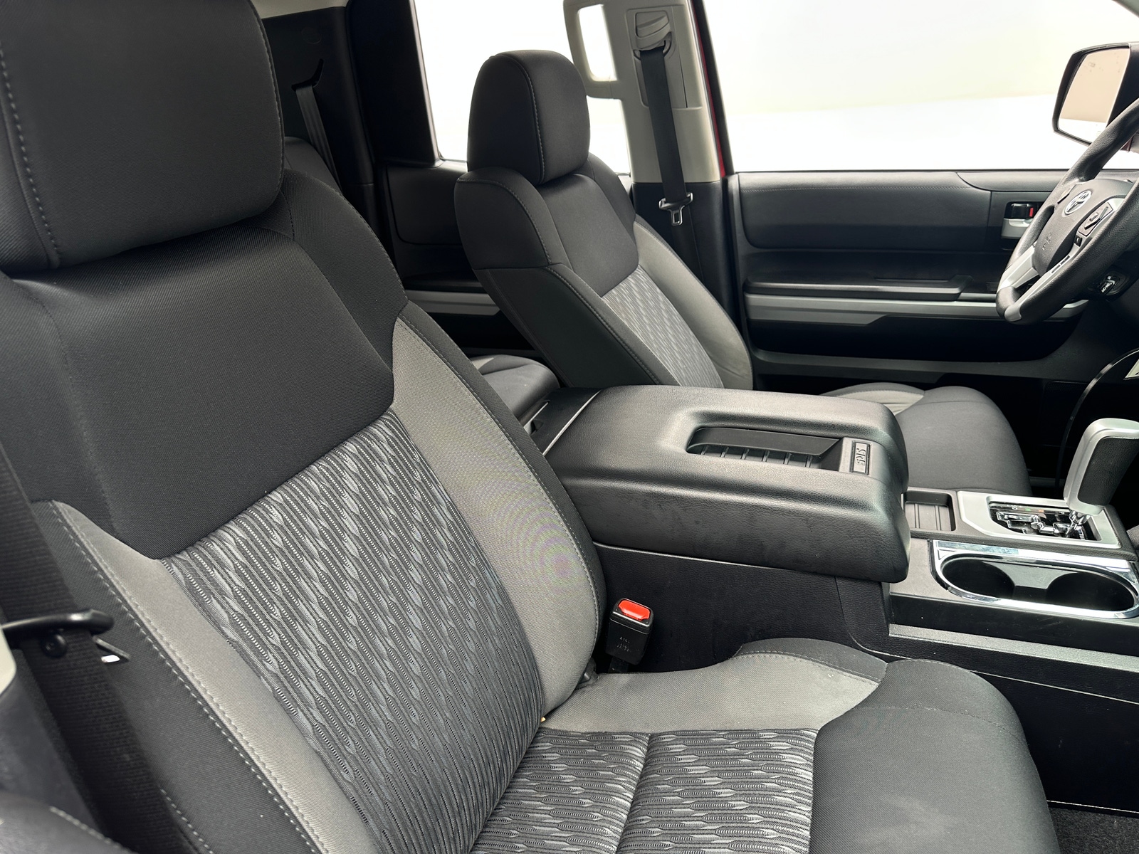 Thumbnail: 2020 Toyota Tundra - 2