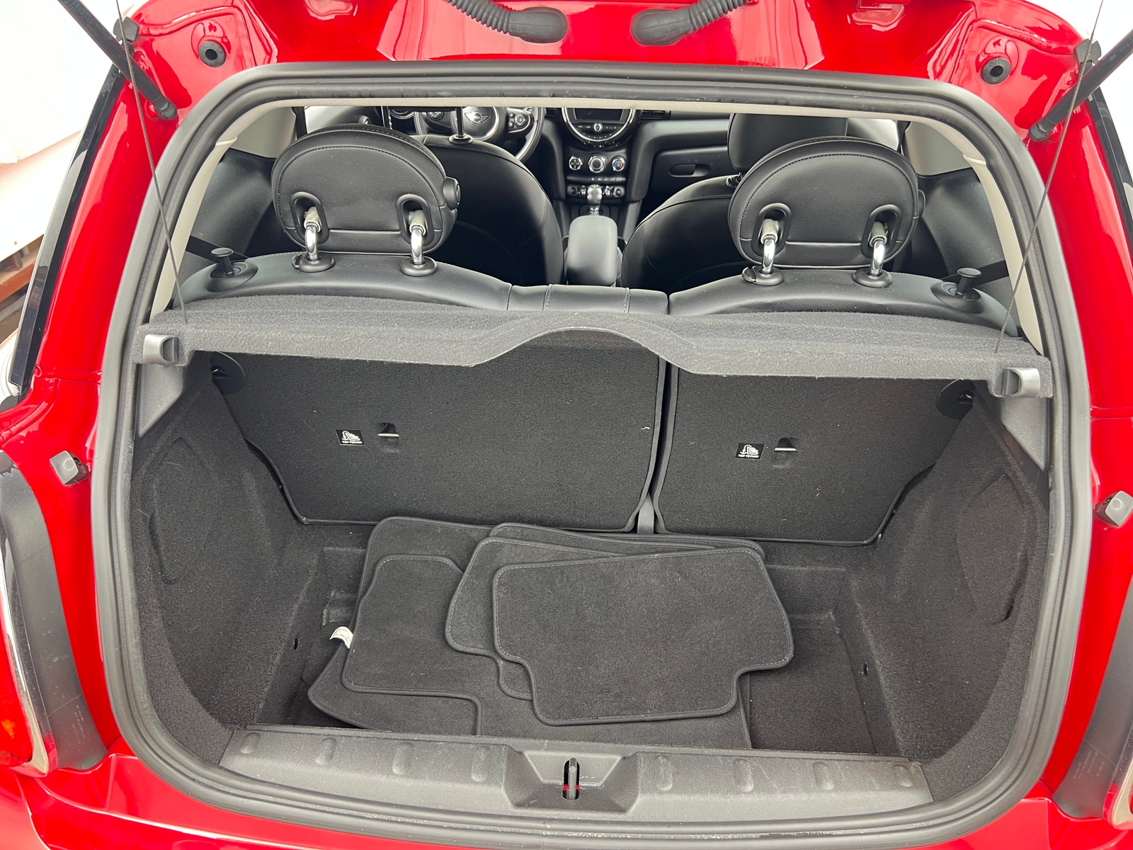 Thumbnail: 2019 MINI Cooper Hardtop - 4