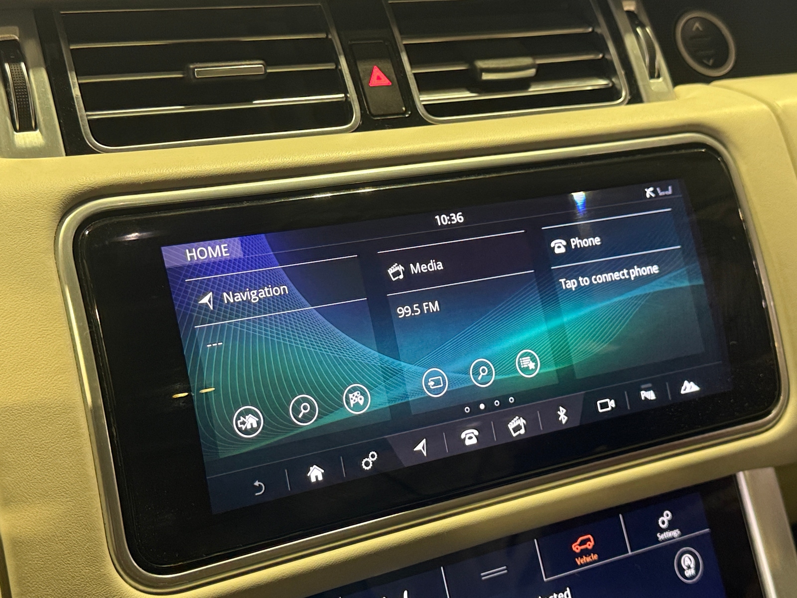 Thumbnail: 2019 Land Rover Range Rover - 3