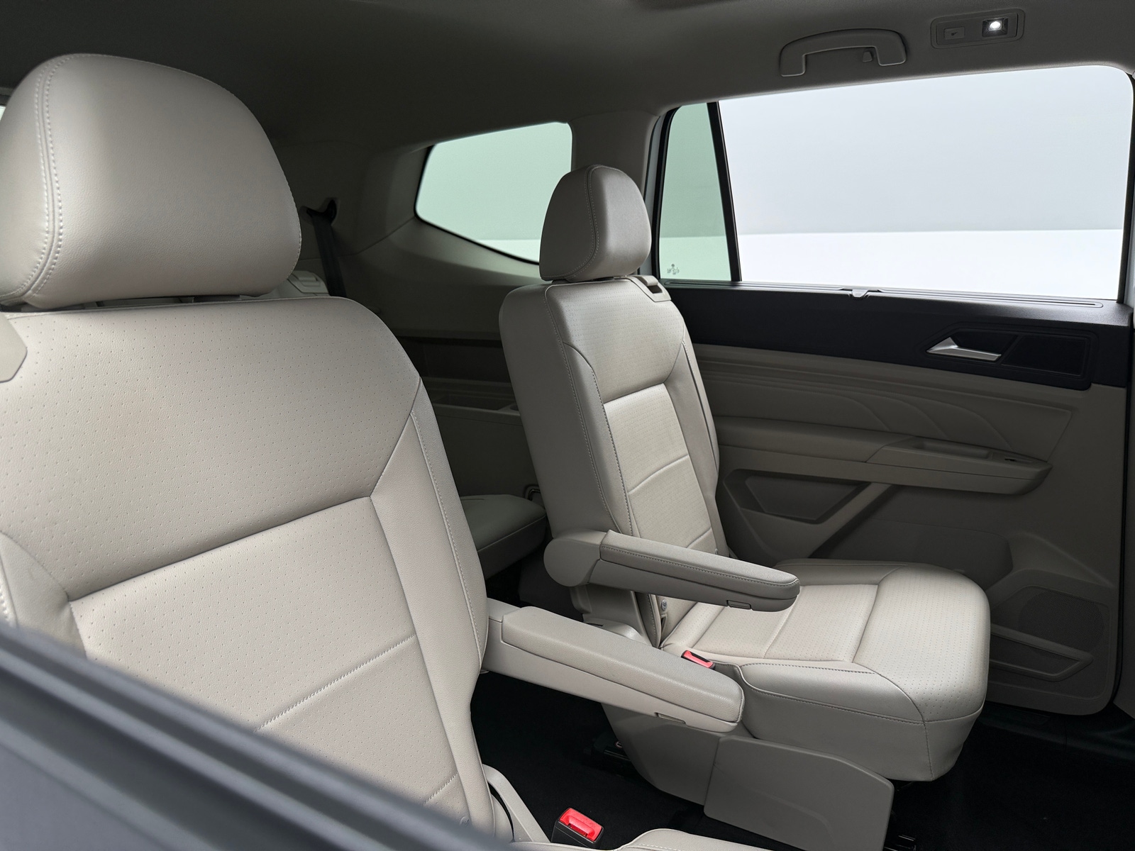 Thumbnail: 2022 Volkswagen Atlas - 5