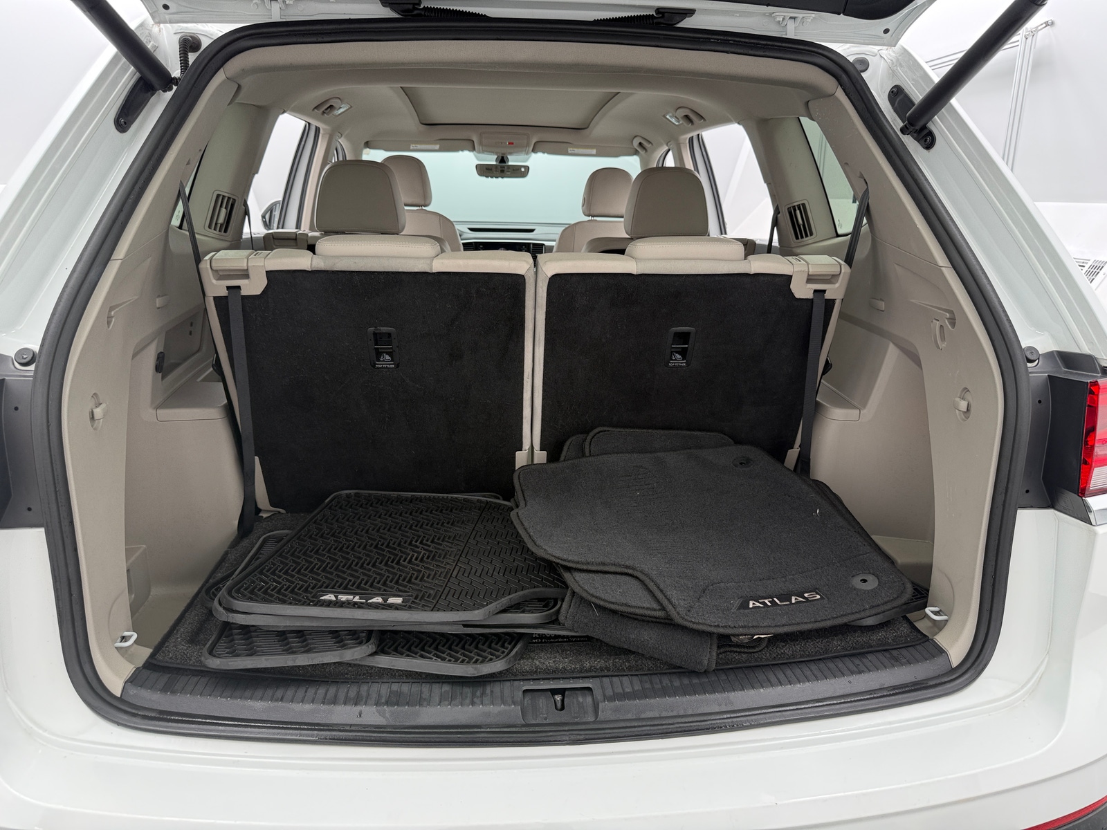 Thumbnail: 2022 Volkswagen Atlas - 6