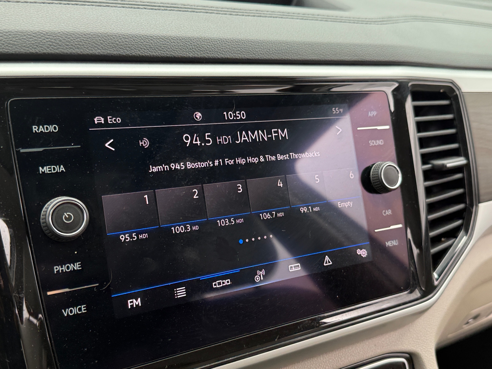 Thumbnail: 2022 Volkswagen Atlas - 3