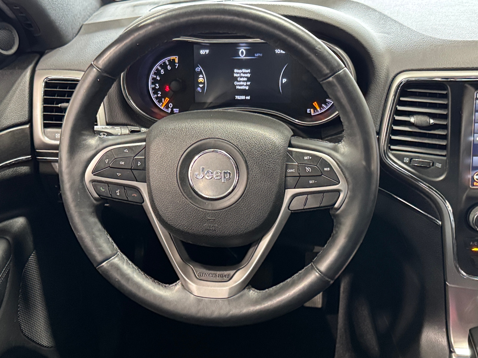 Thumbnail: 2018 Jeep Grand Cherokee - 4