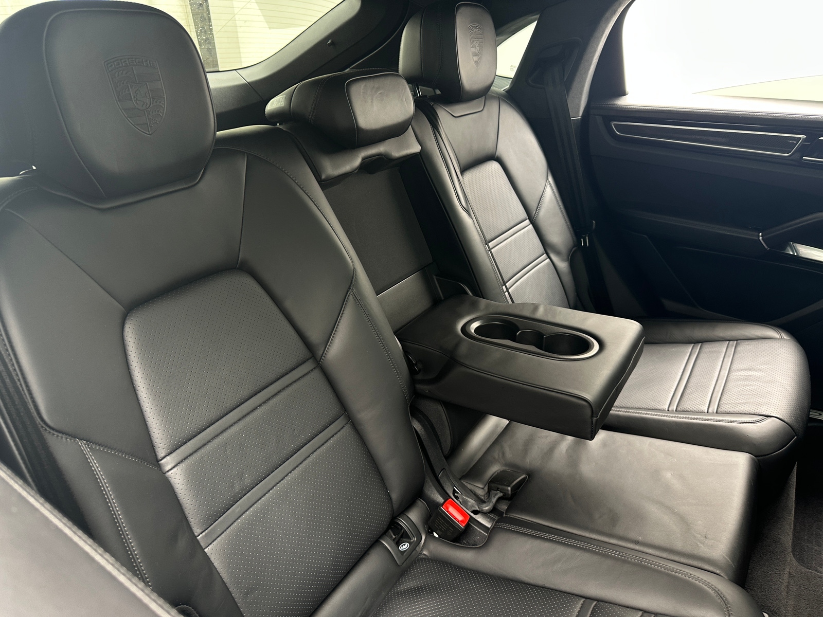 Thumbnail: 2020 Porsche  - 5