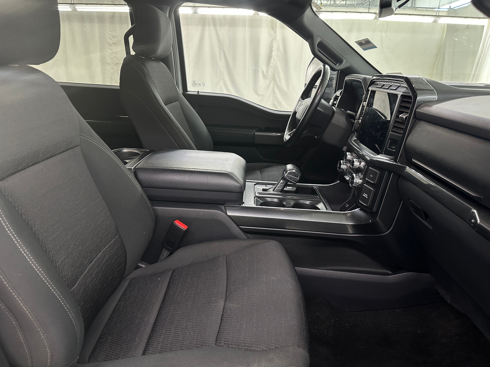 Thumbnail: 2022 Ford Econoline - 2