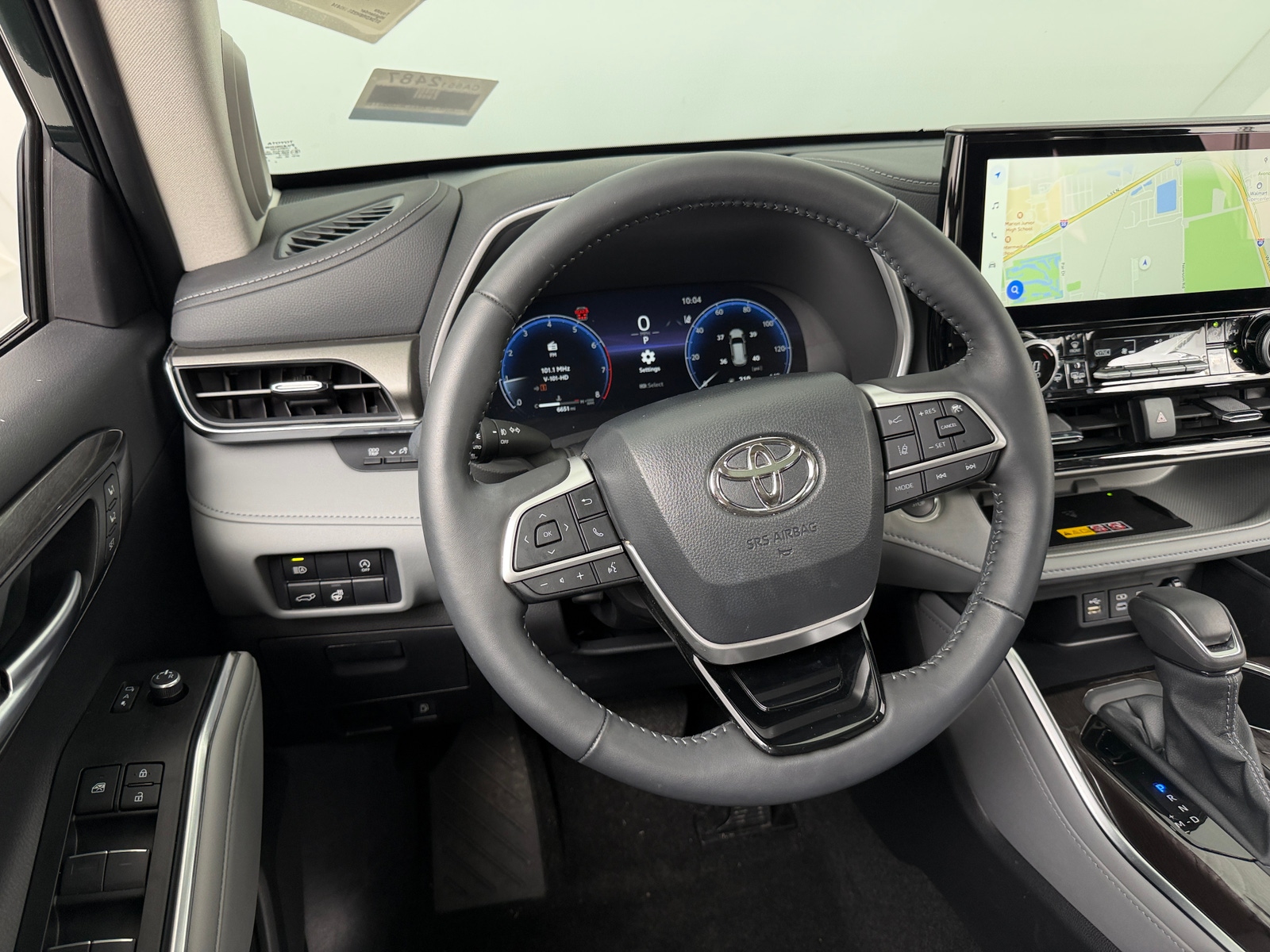 Thumbnail: 2025 Toyota Highlander - 4