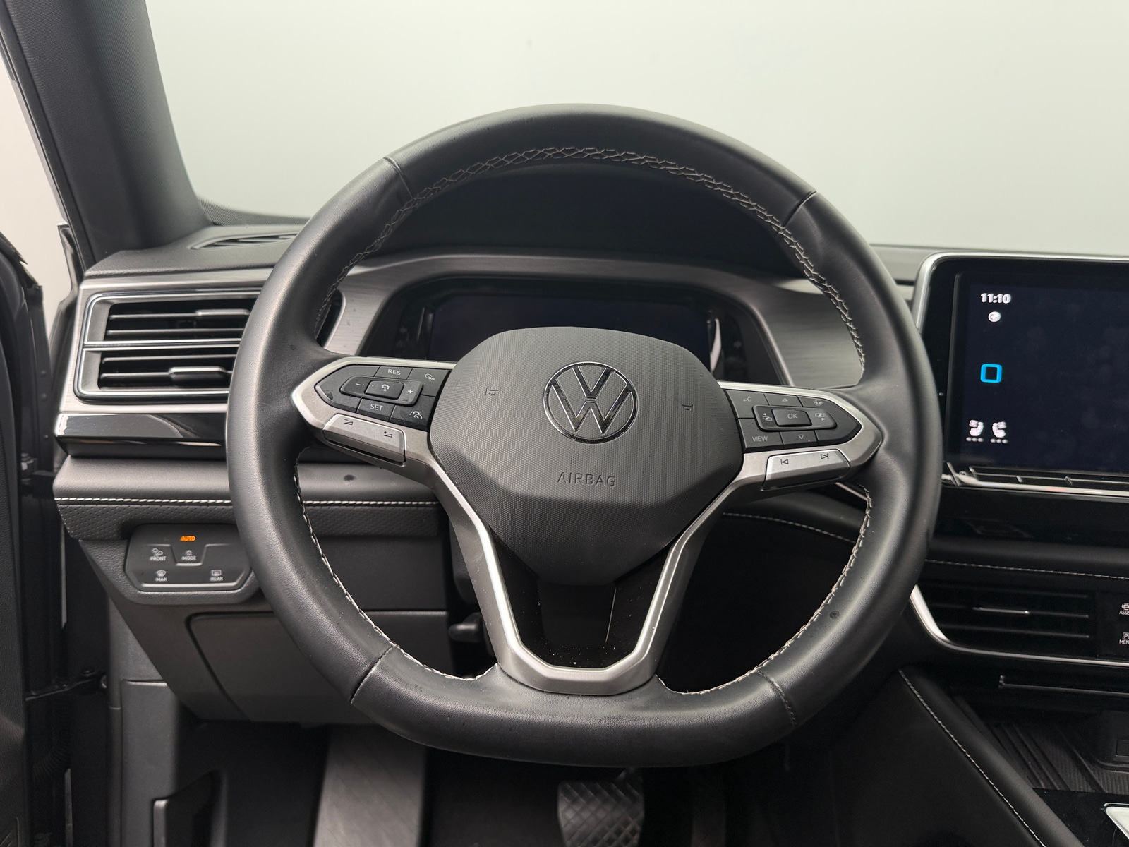 Thumbnail: 2025 Volkswagen Atlas - 4