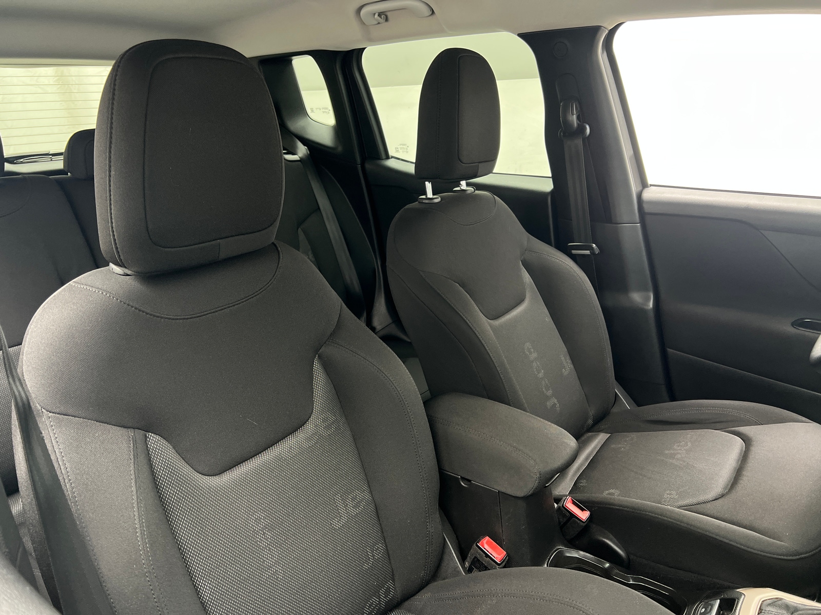 Thumbnail: 2016 Jeep Renegade - 2