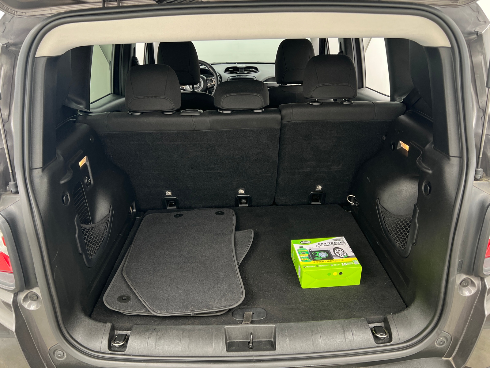 Thumbnail: 2016 Jeep Renegade - 7