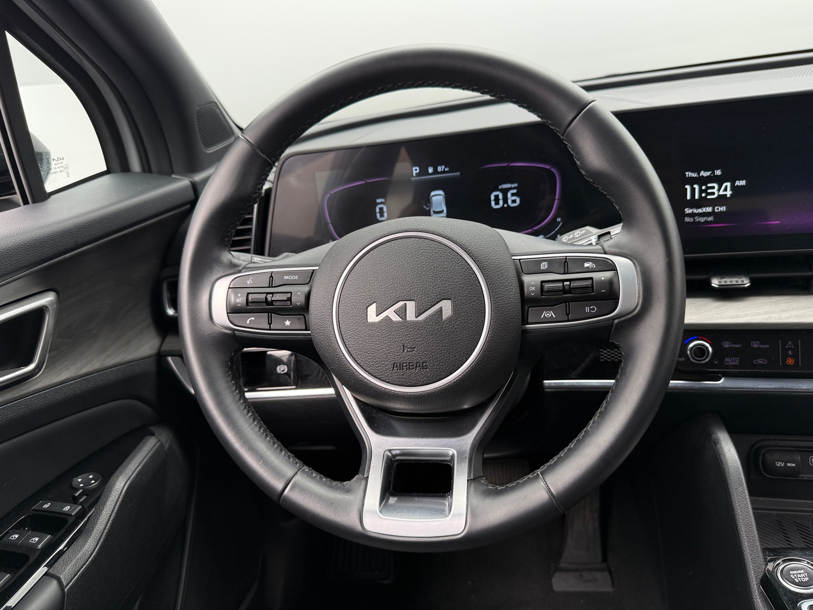 Thumbnail: 2023 Kia Sportage - 4