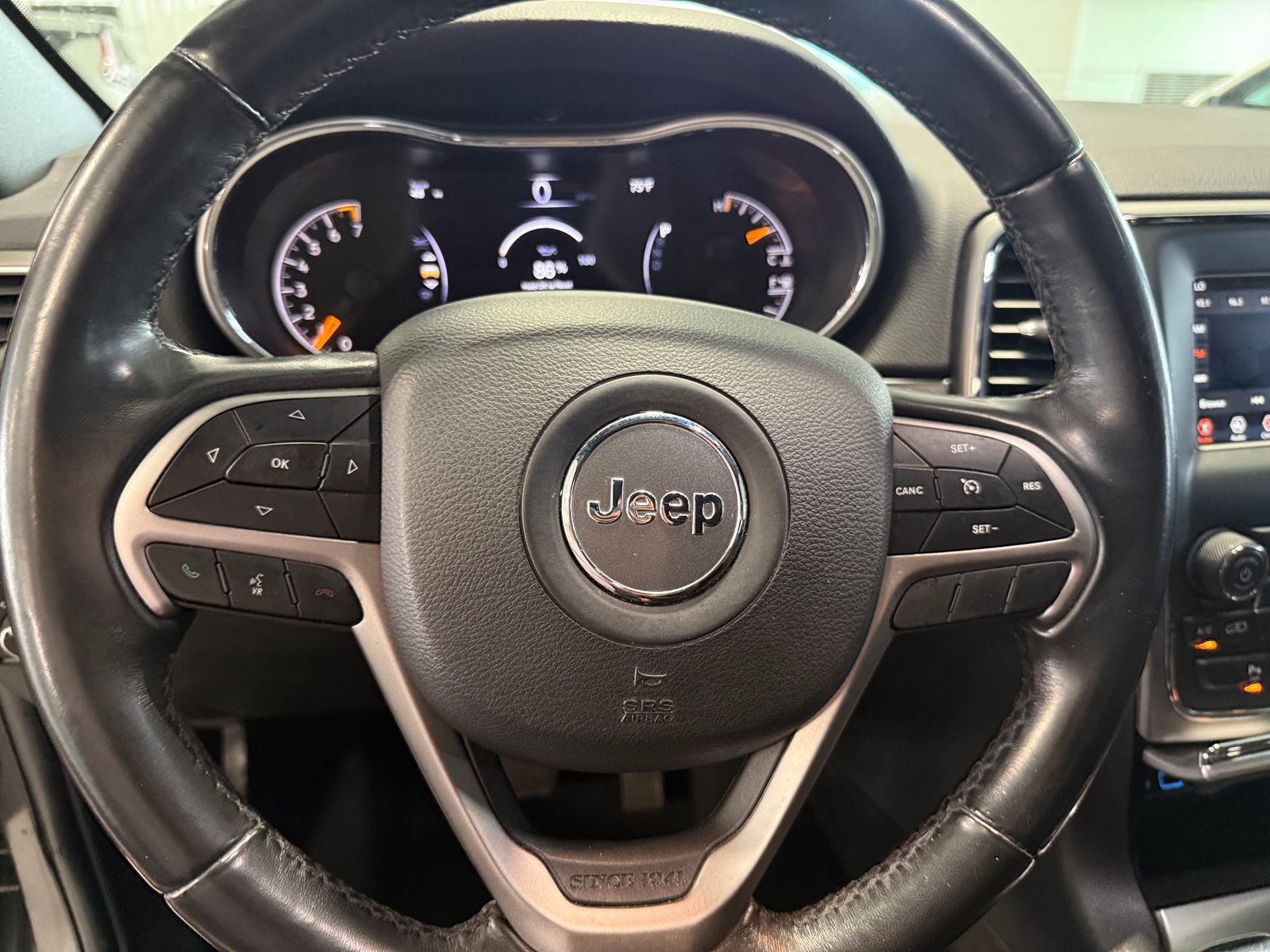 Thumbnail: 2019 Jeep Grand Cherokee - 5