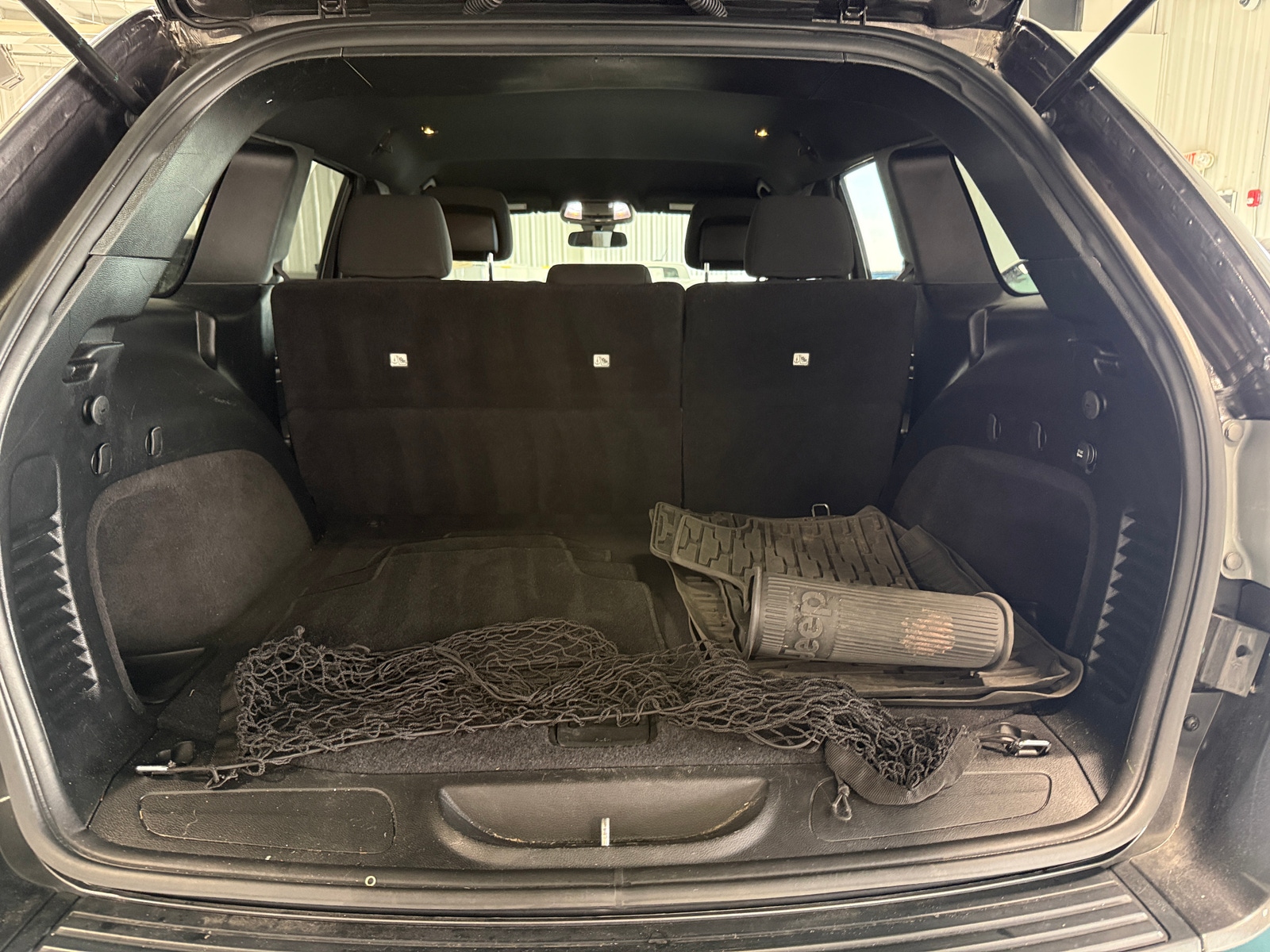 Thumbnail: 2019 Jeep Grand Cherokee - 7