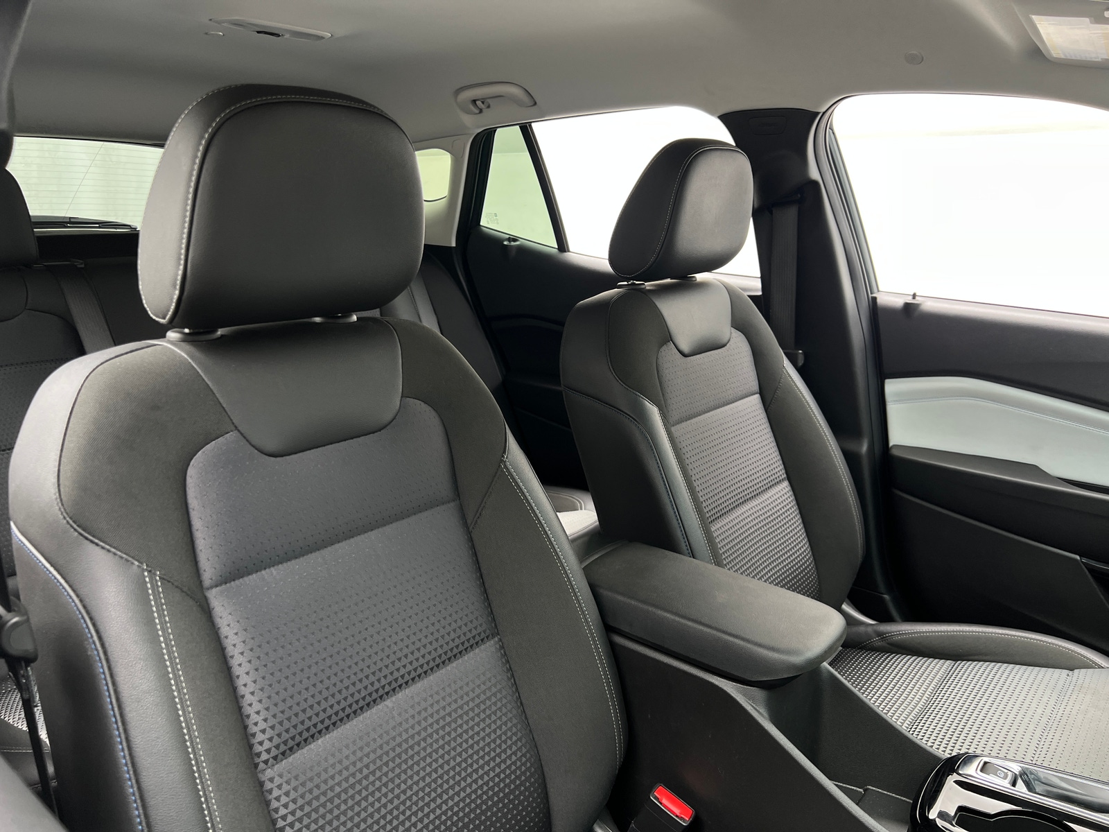 Thumbnail: 2025 Chevrolet Trax - 2