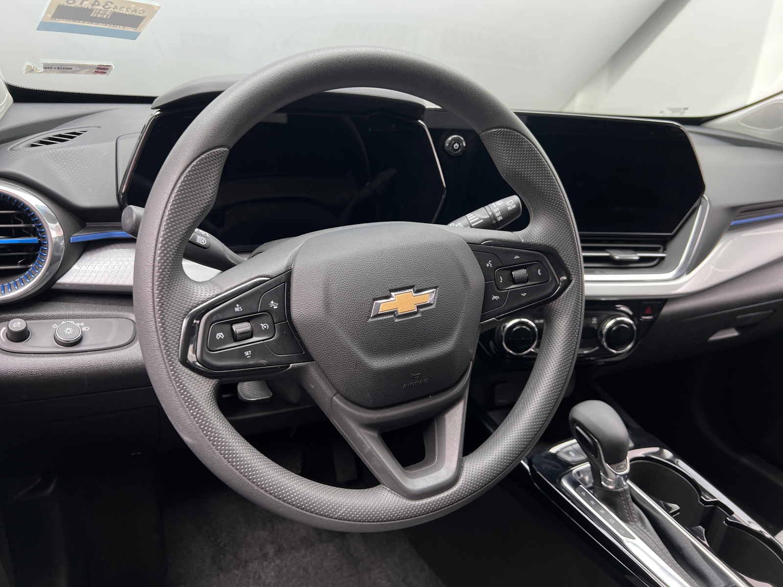 Thumbnail: 2025 Chevrolet Trax - 5