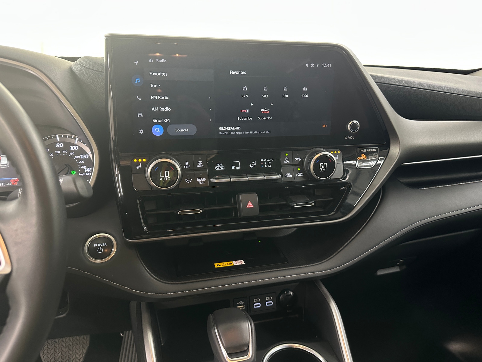 Thumbnail: 2024 Toyota Highlander - 3