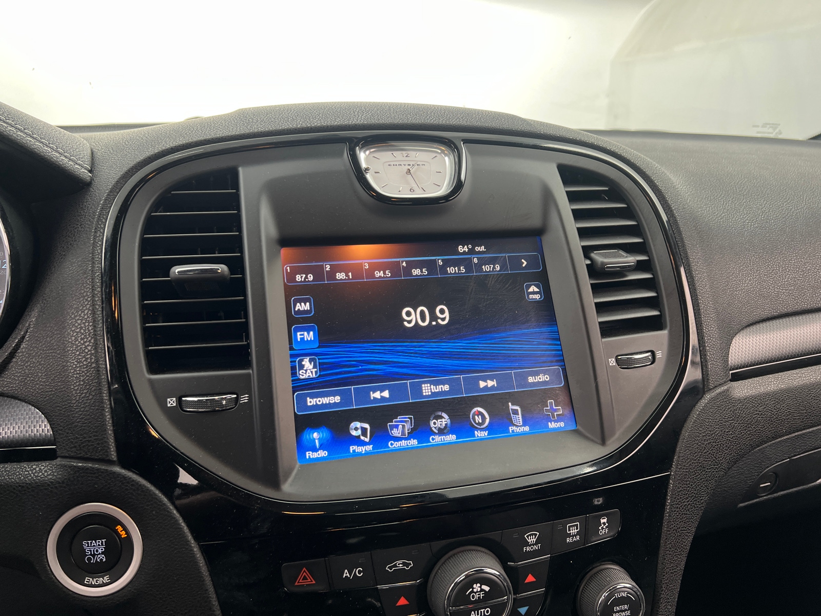 Thumbnail: 2014 Chrysler 300 - 3