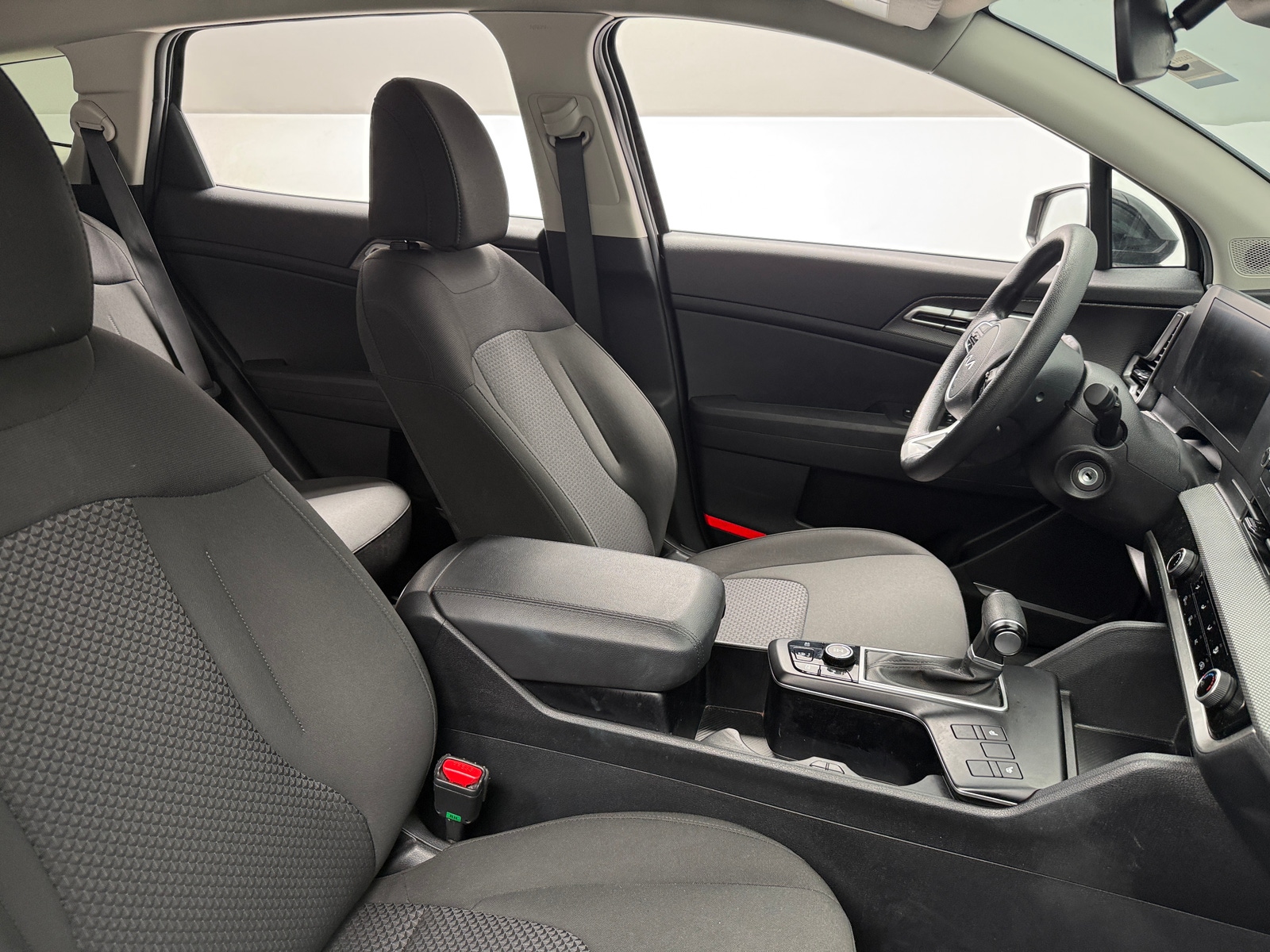 Thumbnail: 2025 Kia Sportage - 2