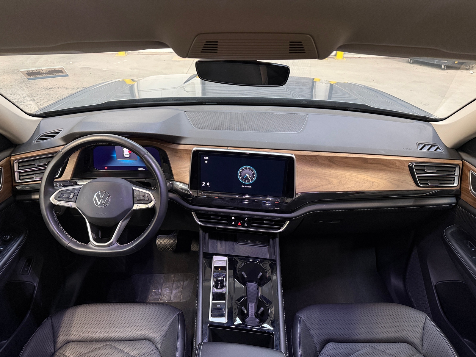 Thumbnail: 2025 Volkswagen Atlas - 2