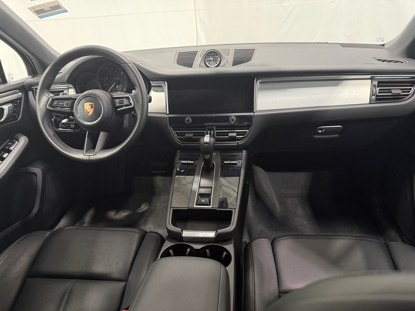 Thumbnail: 2024 Porsche Macan - 2