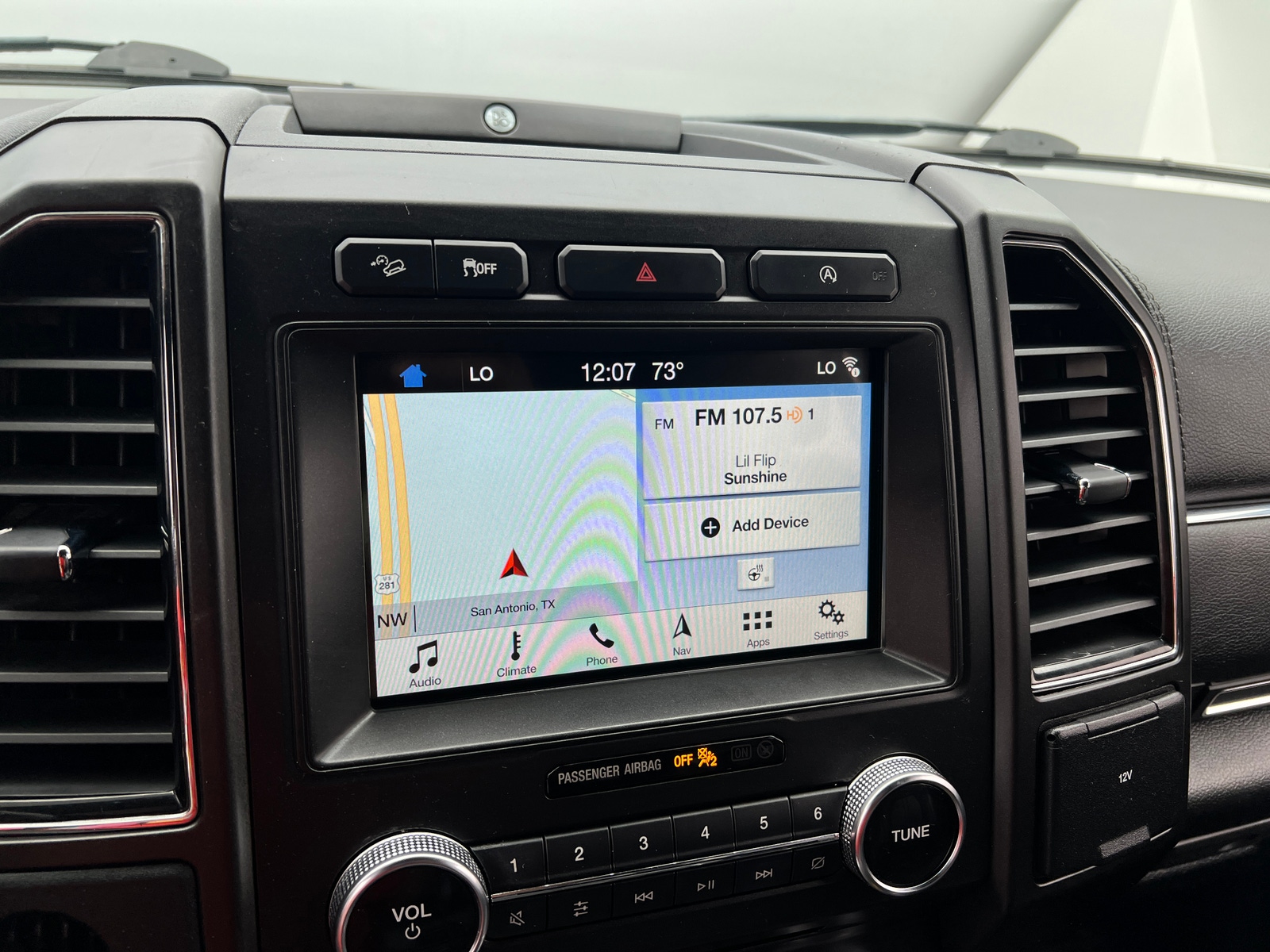 Thumbnail: 2018 Ford Expedition - 3
