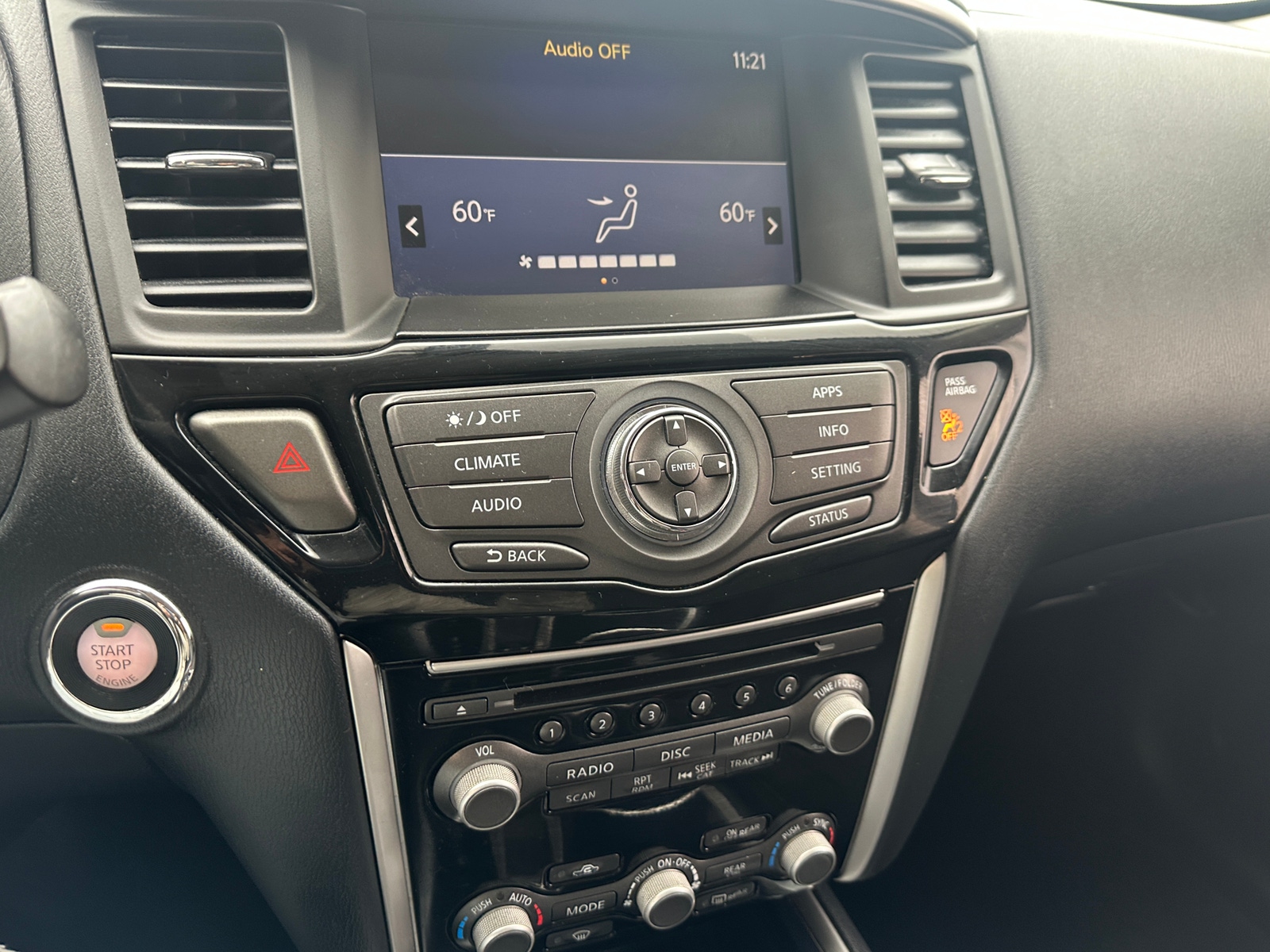 Thumbnail: 2020 Nissan Pathfinder - 4
