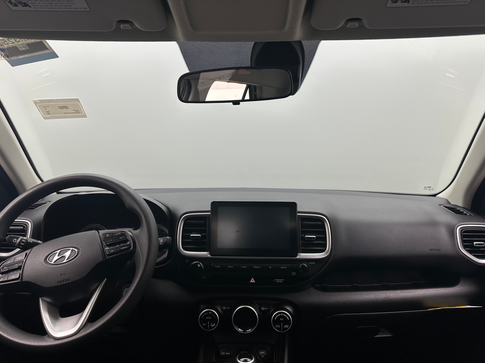 Thumbnail: 2020 Hyundai Venue - 3