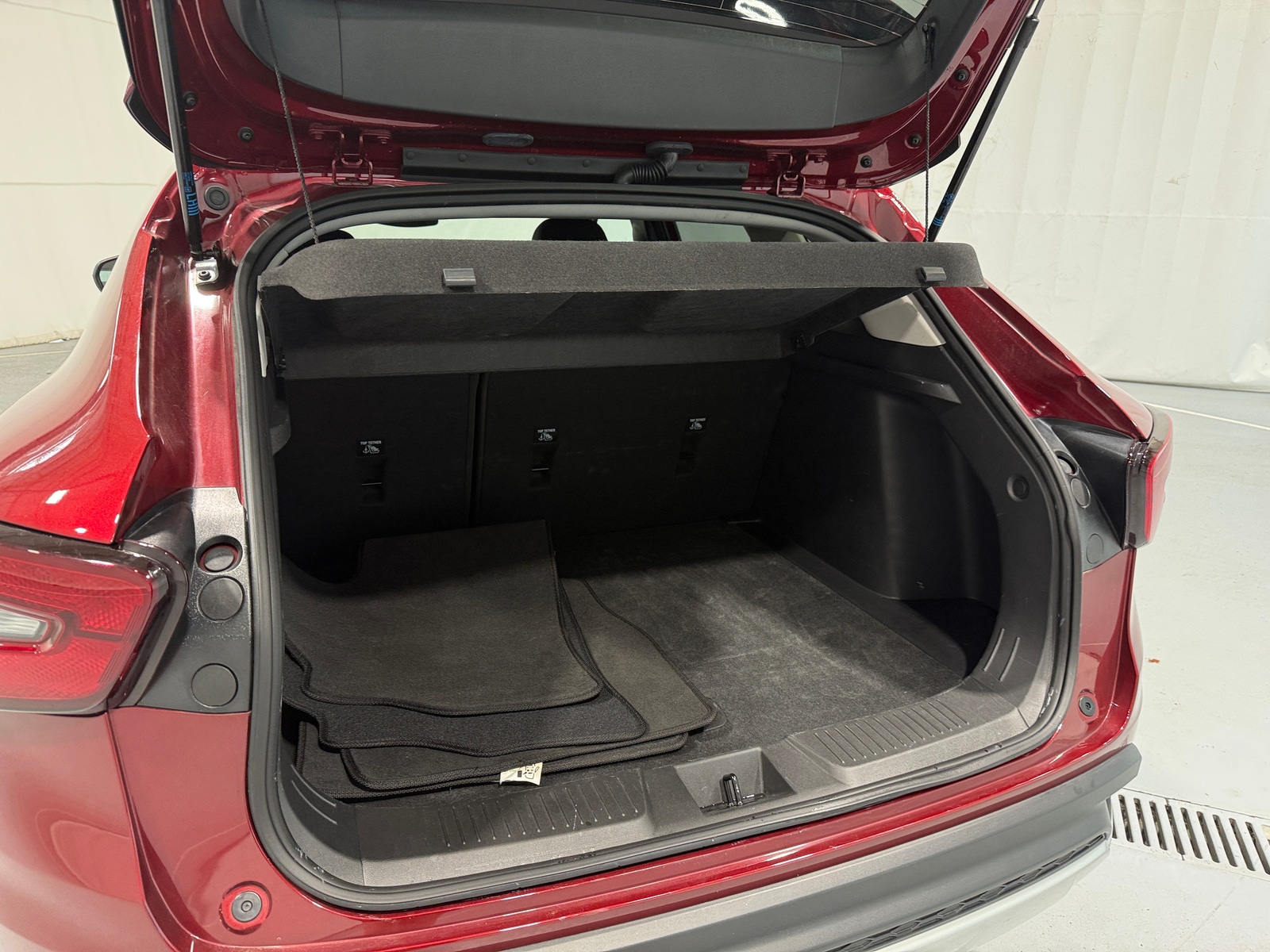 Thumbnail: 2025 Chevrolet Trax - 7