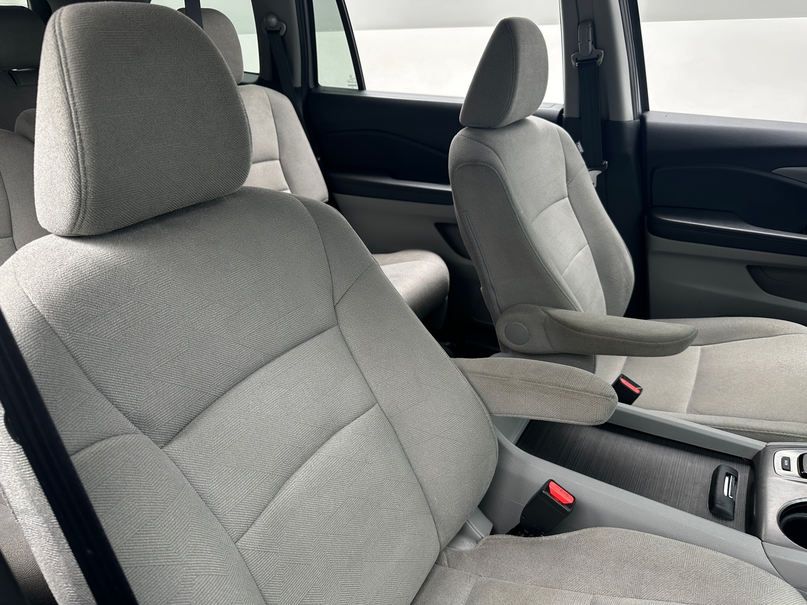 Thumbnail: 2020 Honda Pilot - 2