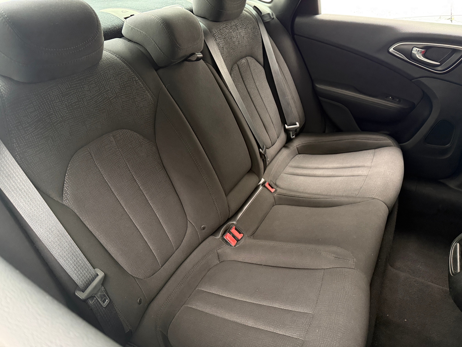 Thumbnail: 2015 Chrysler 200 - 6