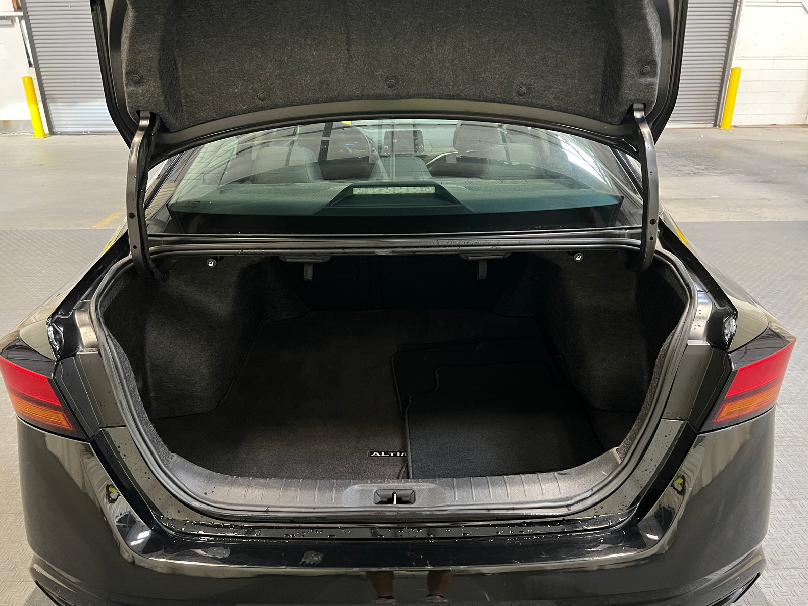 Thumbnail: 2025 Nissan Altima - 7