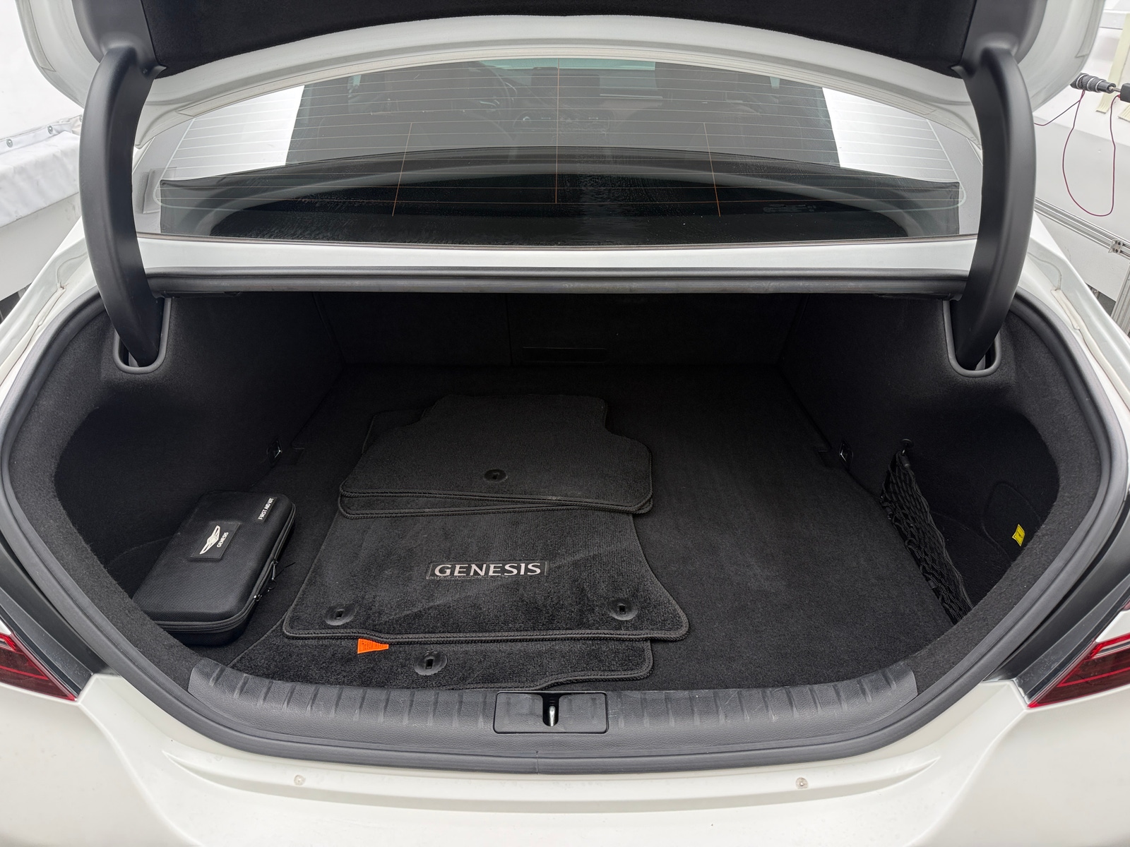Thumbnail: 2022 Genesis G70 - 6
