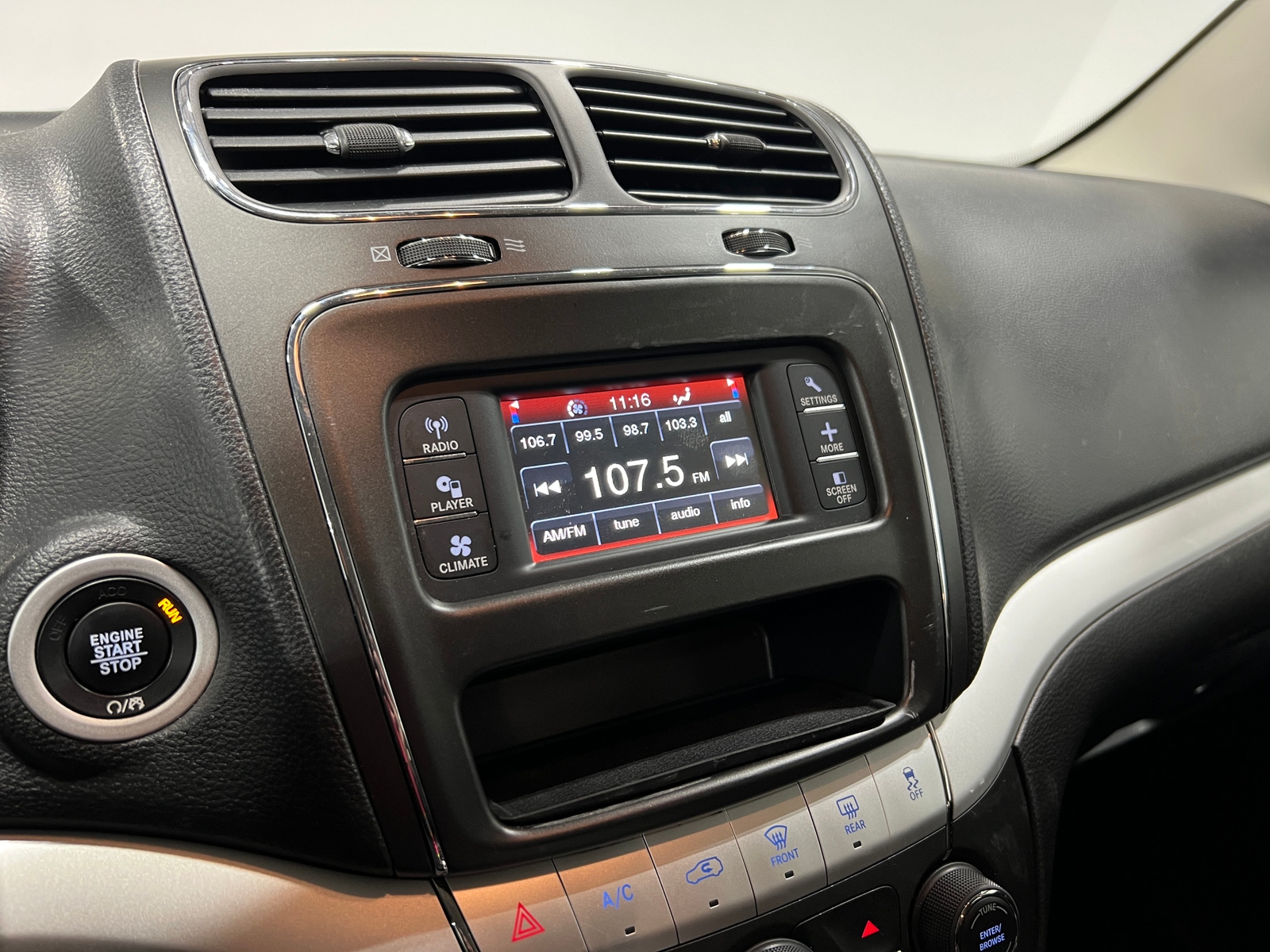 Thumbnail: 2017 Dodge Journey - 4