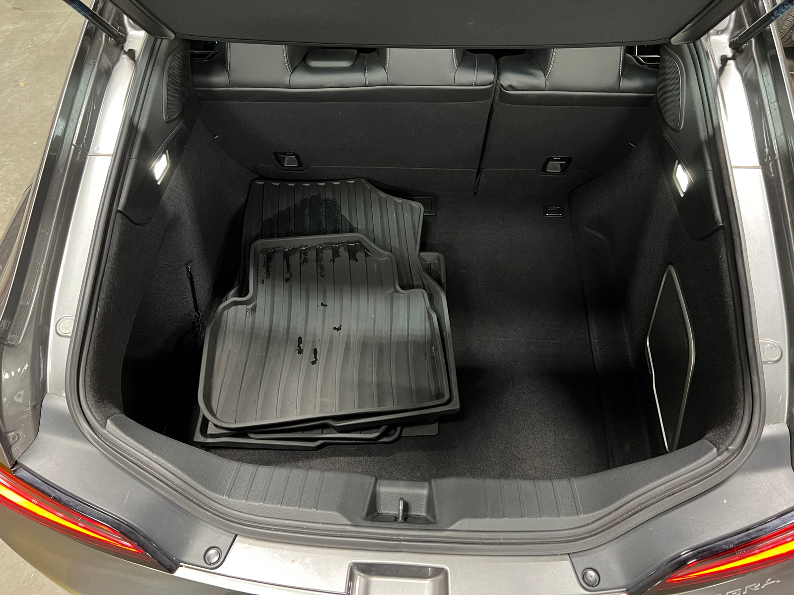 Thumbnail: 2023 Acura Integra - 6