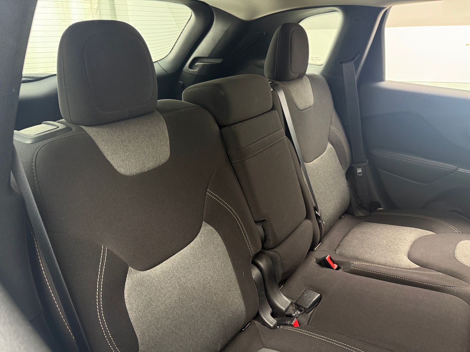 Thumbnail: 2016 Jeep Cherokee - 6