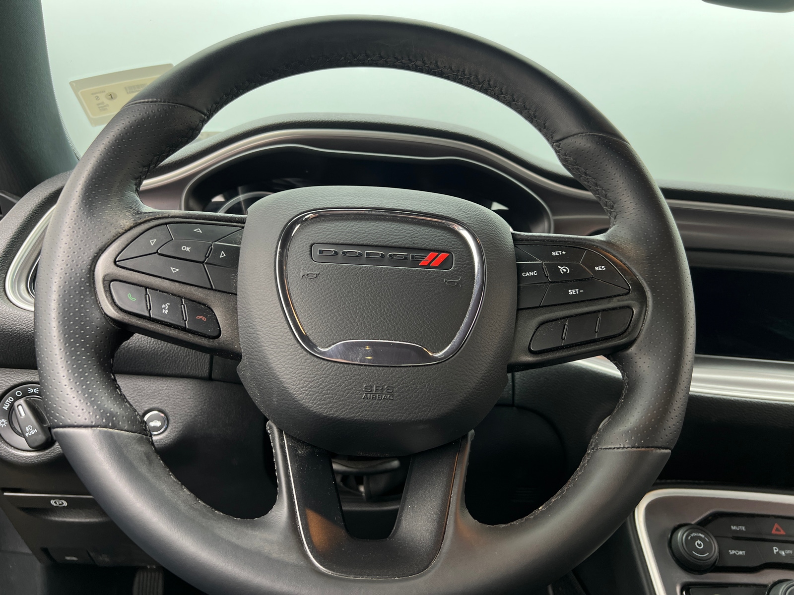 Thumbnail: 2022 Dodge Challenger - 4