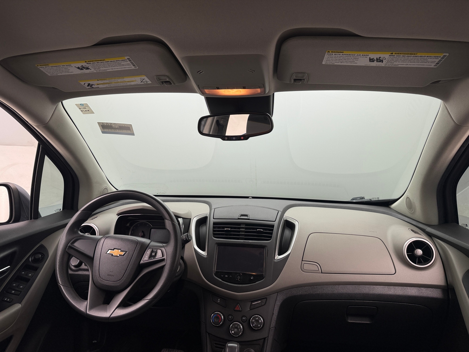 Thumbnail: 2016 Chevrolet Trax - 3